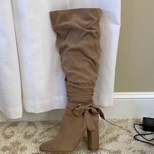 Knee-high tan boots Size 7 from JustFab Worn twice